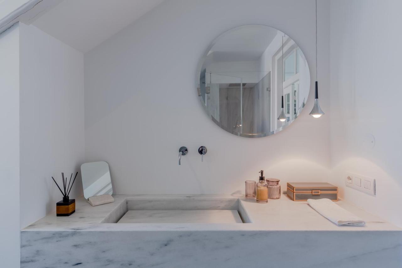 Principe Real Charming Garden View Flat At The Heart Of Lisbon Leilighet Eksteriør bilde