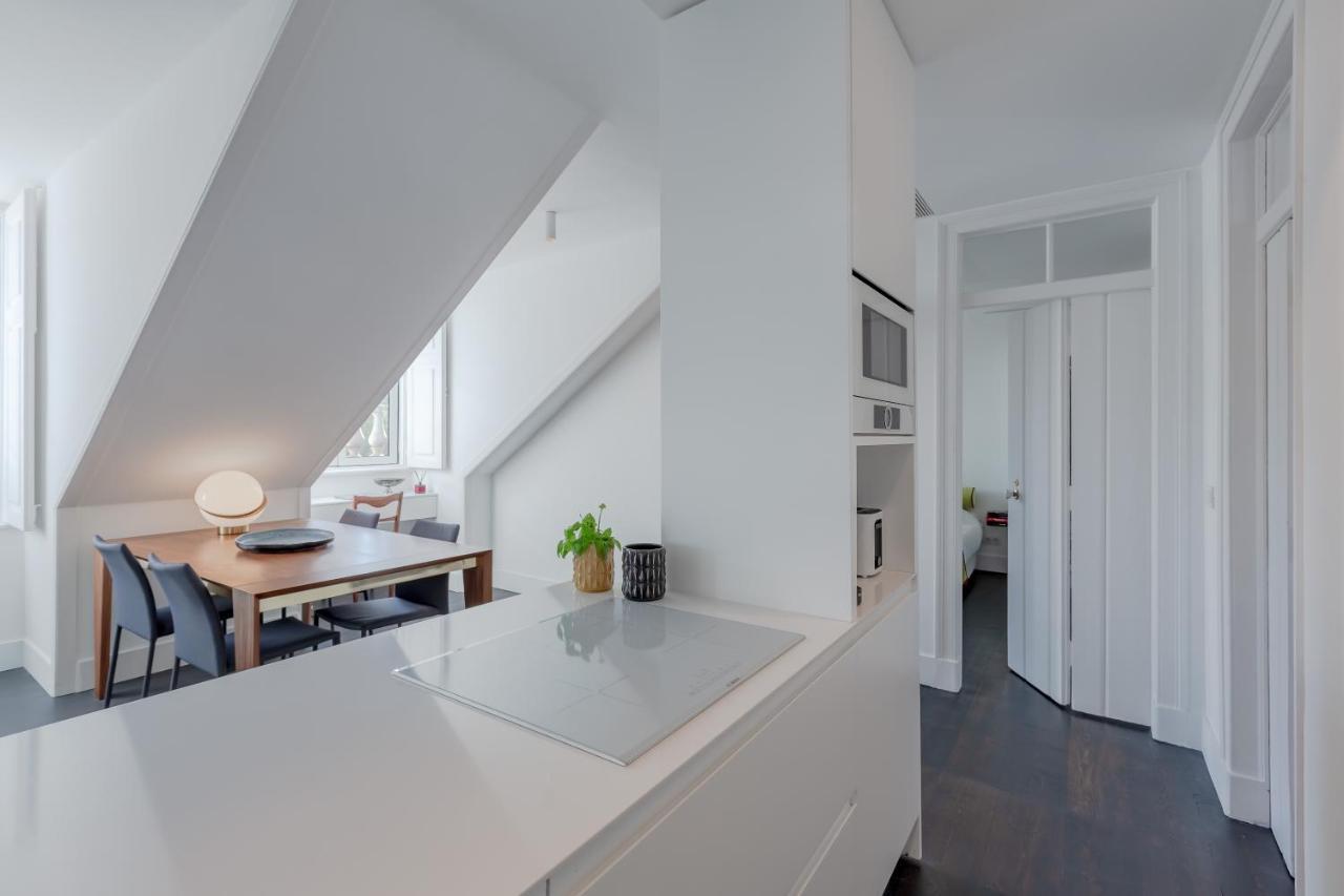 Principe Real Charming Garden View Flat At The Heart Of Lisbon Leilighet Eksteriør bilde