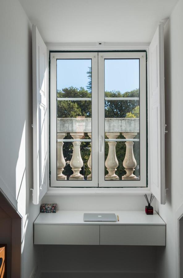 Principe Real Charming Garden View Flat At The Heart Of Lisbon Leilighet Eksteriør bilde