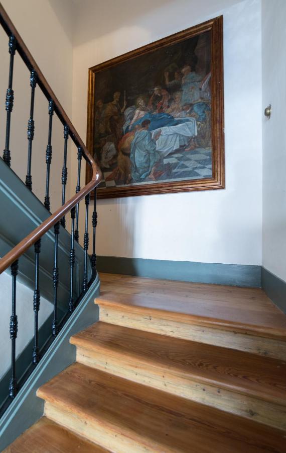 Principe Real Charming Garden View Flat At The Heart Of Lisbon Leilighet Eksteriør bilde